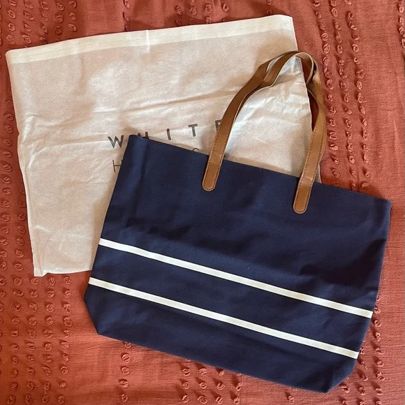 NWT Tote Bag Navy with Stripes White House Black Market with Dust Cover - Picture 2 of 5